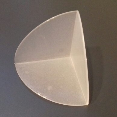 Plastikinis kampas 50x50x50mm 1000 vnt.